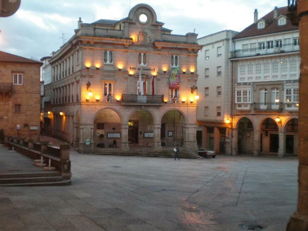 Duplex Plaza Saco Y Arce Ourense Exterior foto